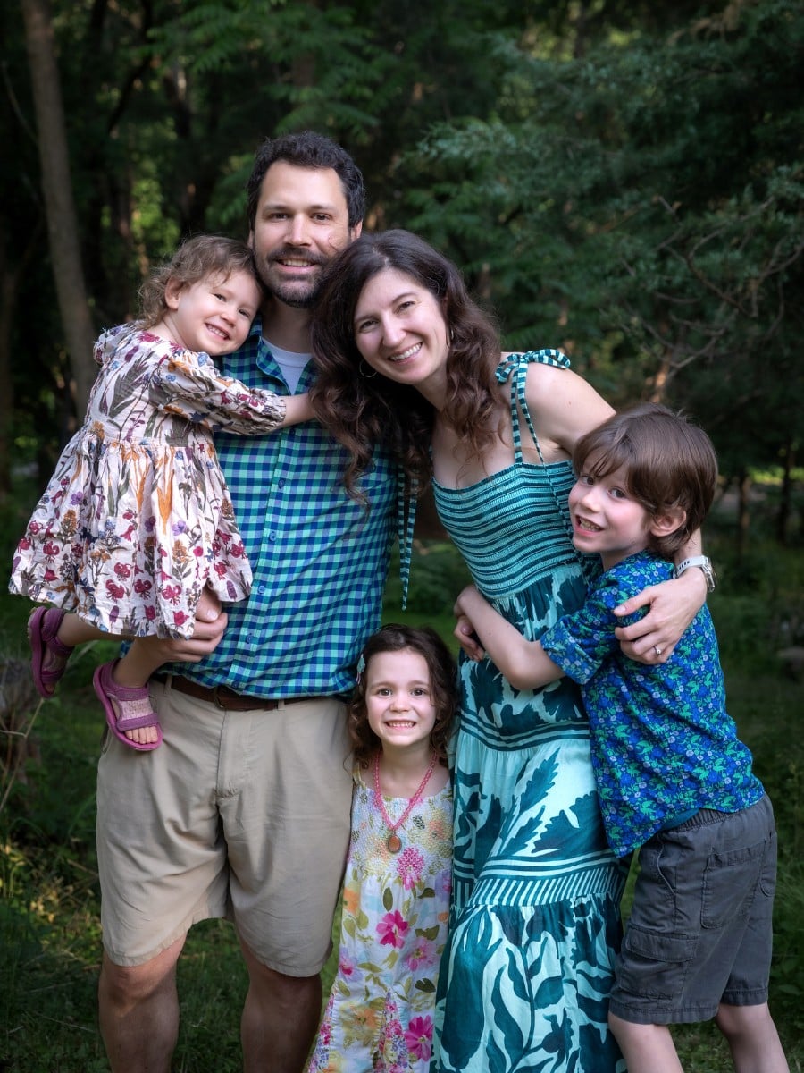 Horton-orthodontics-dr-heather-horton-new-family-photo Dr. Heather horton with her family, representing family-focused orthodontic care at horton orthodontics in woodbury, mn.